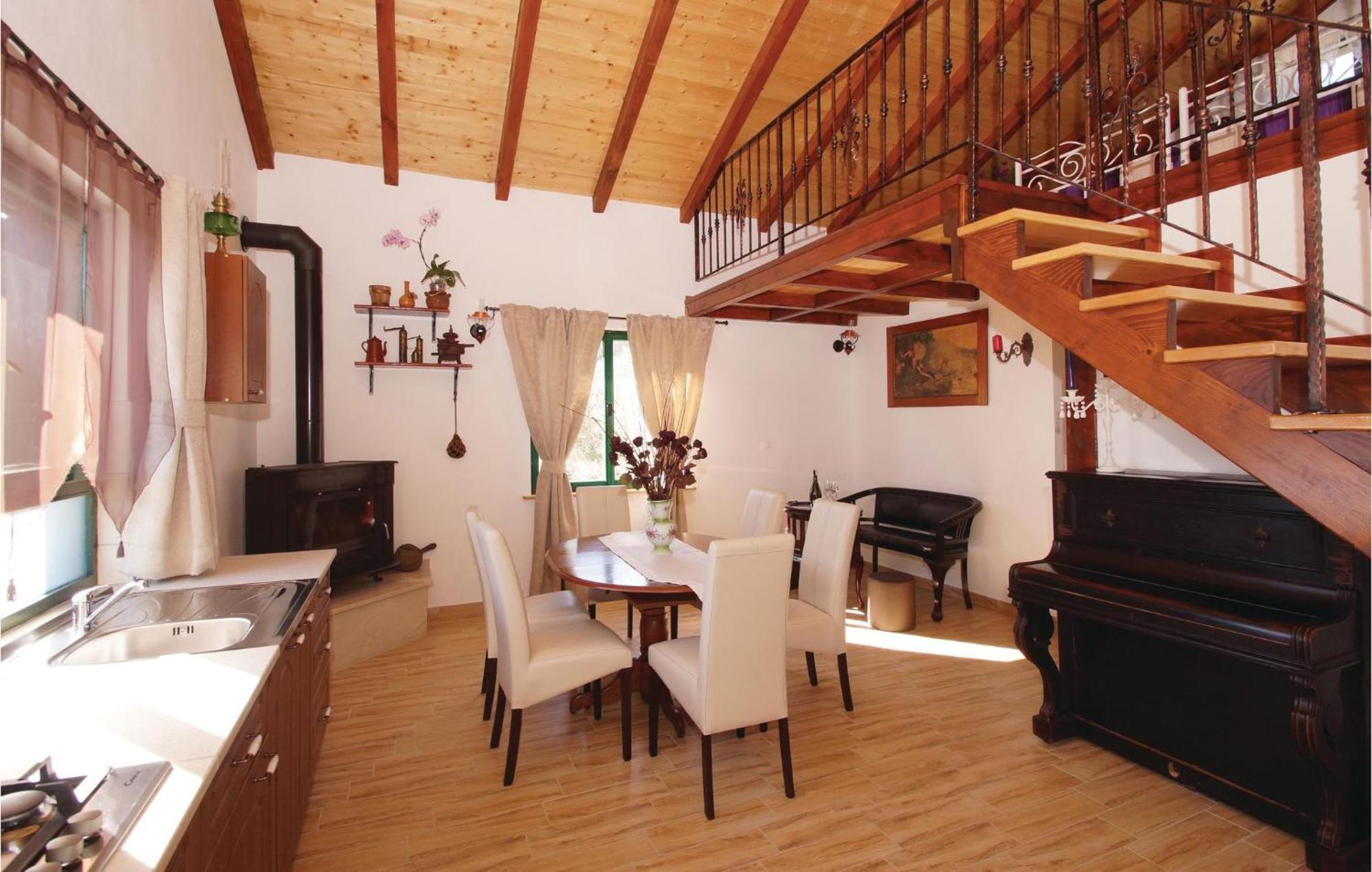 Awesome Home In Smokvica With Kitchen Kültér fotó