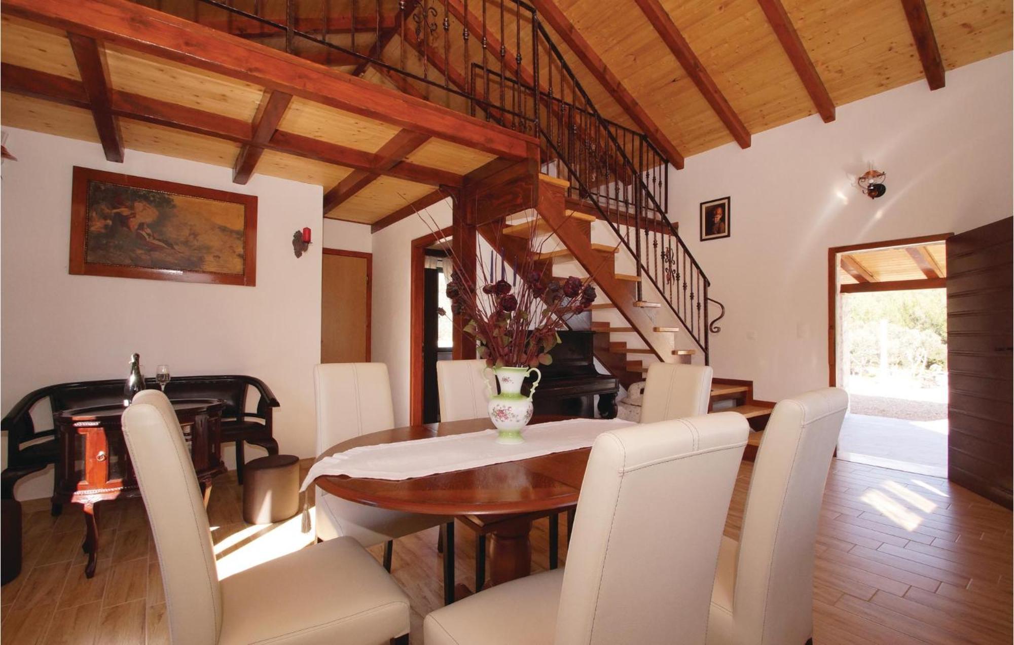Awesome Home In Smokvica With Kitchen Kültér fotó